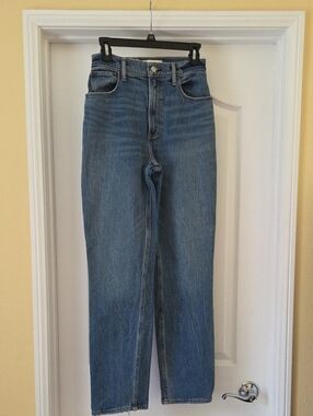 Abercrombie The 90's Straight Ultra High Rise jeans